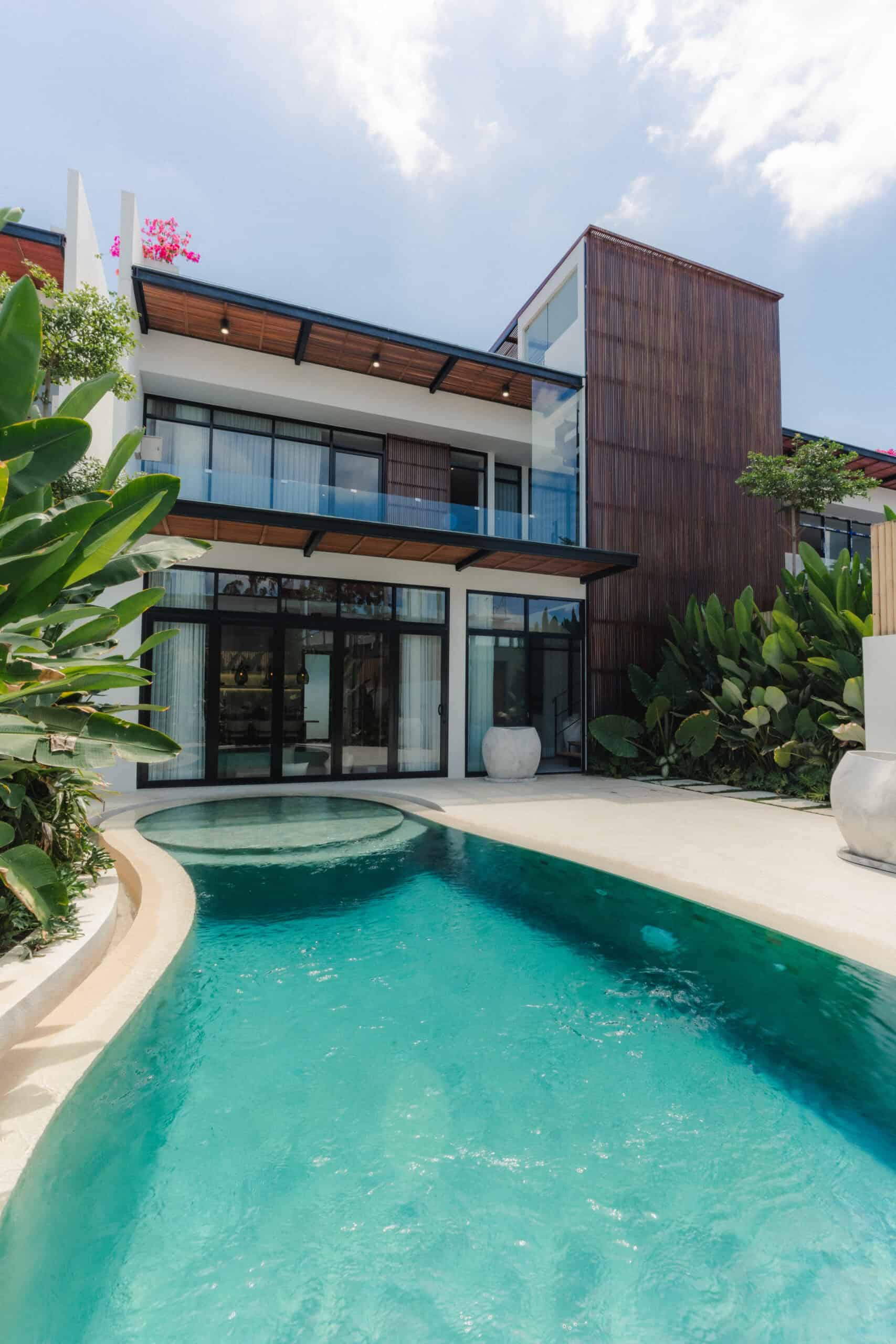 READY NOW 3  BEDROOM VILLA FOR SALE LEASEHOLD IN CANGGU BE-1261 